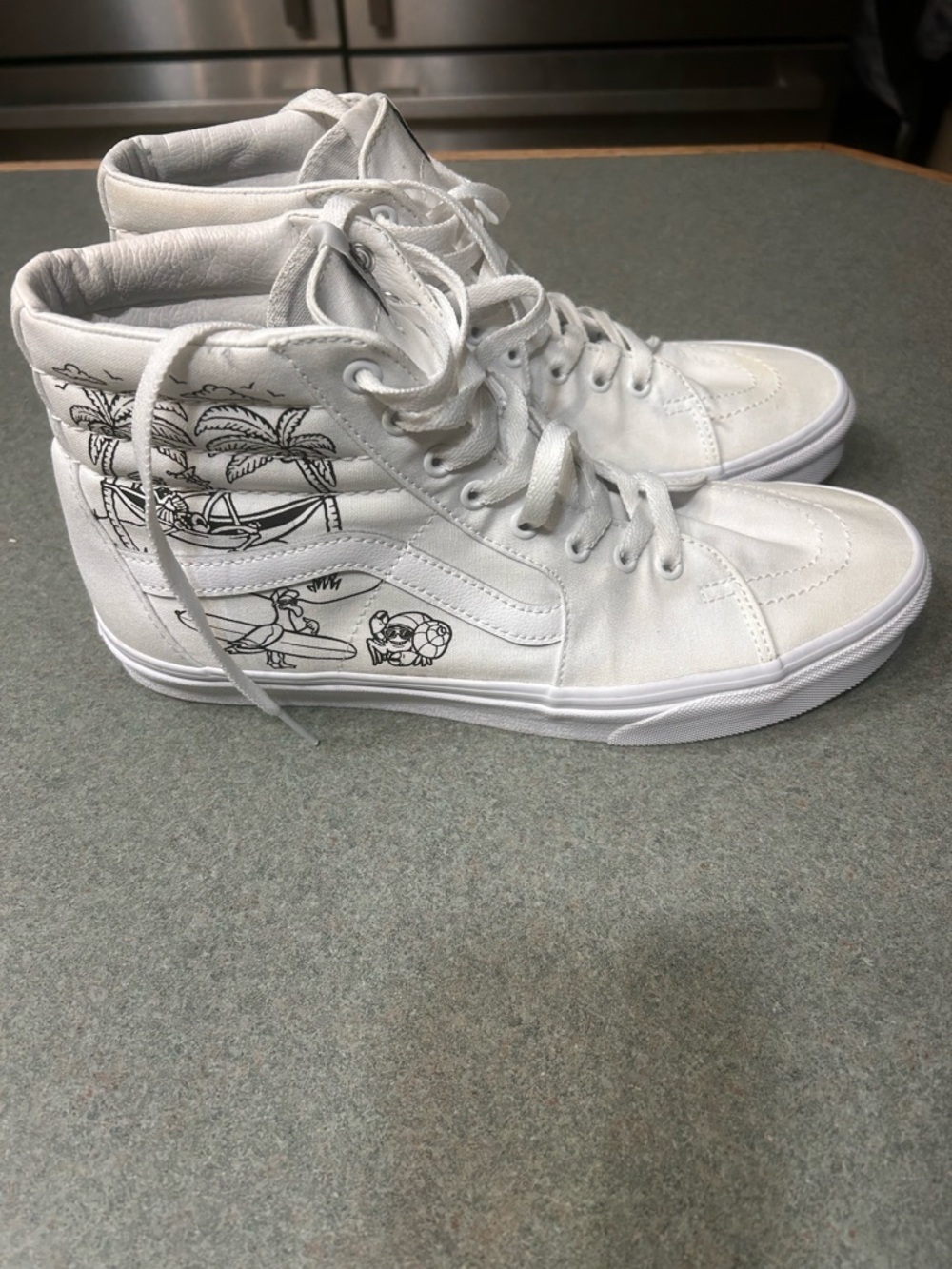White High-Top Canvas Sneakers with Surf Graphic 11